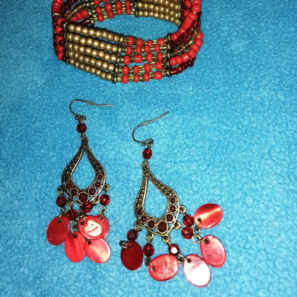 Red Bracelet with earrings